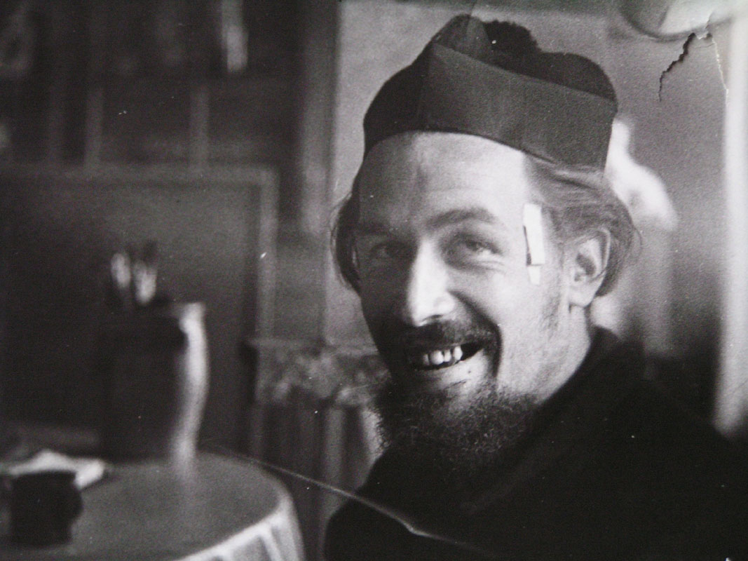 Aad de Haas met bonnet
